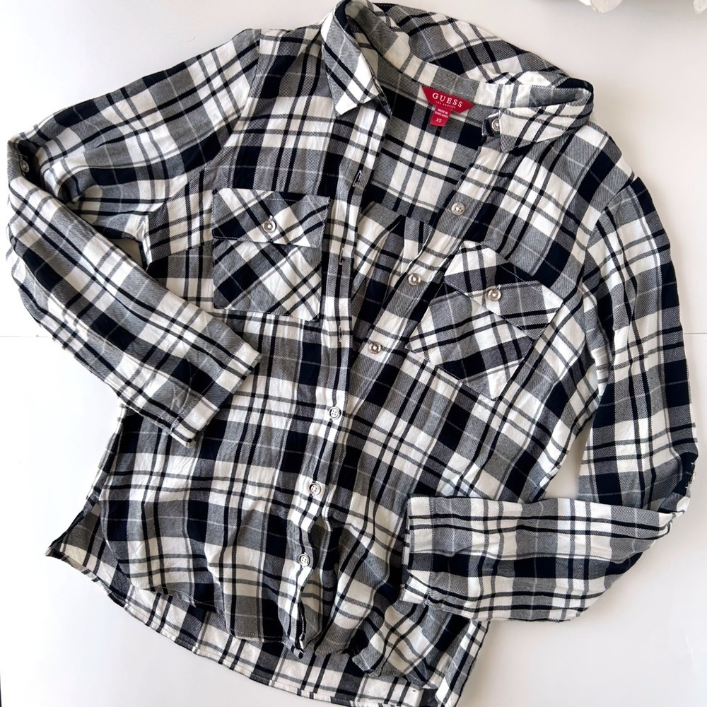 3/$20 Guess Blk / Wht Women Flannel Shirt